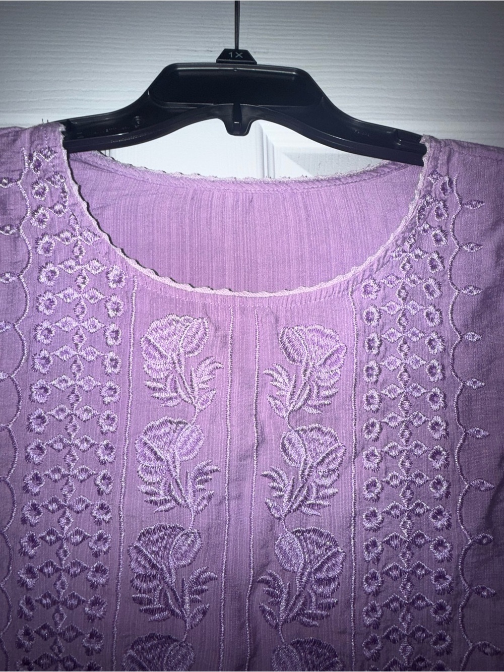 Light Purple Embroidered Blouse β Unbranded Top | (pit to pit): 21β - Picture 4 of 6
